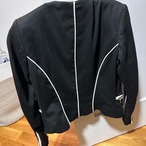 Black and white blazer (short)